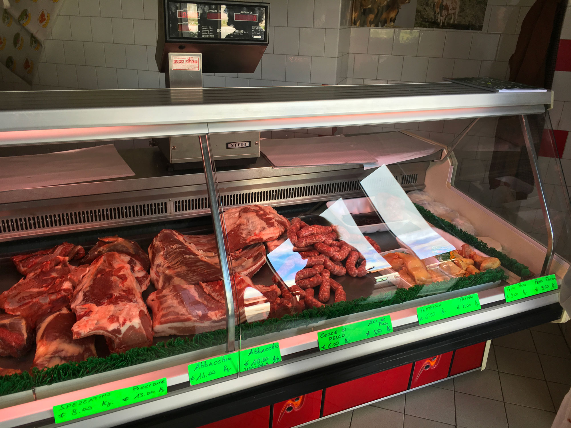 Il bancone della nostra macelleria